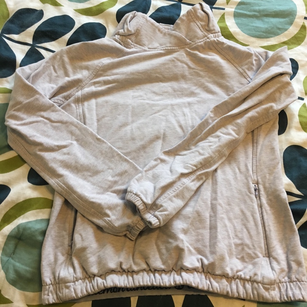 EUC lululemon on the double pullover size 4